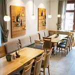 Weinhotel Offenstein Erben 호텔 *
