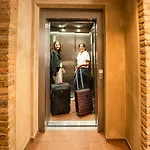 Weinhotel Offenstein Erben 호텔 엘트빌레