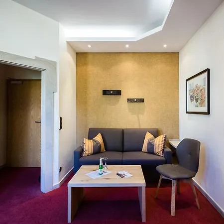 Hotel Weinhotel Offenstein Erben *