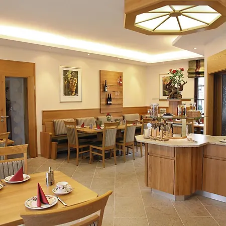 Hotel Weinhotel Offenstein Erben