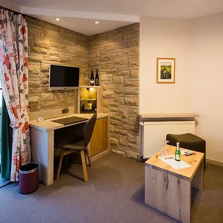 Hotel Weinhotel Offenstein Erben